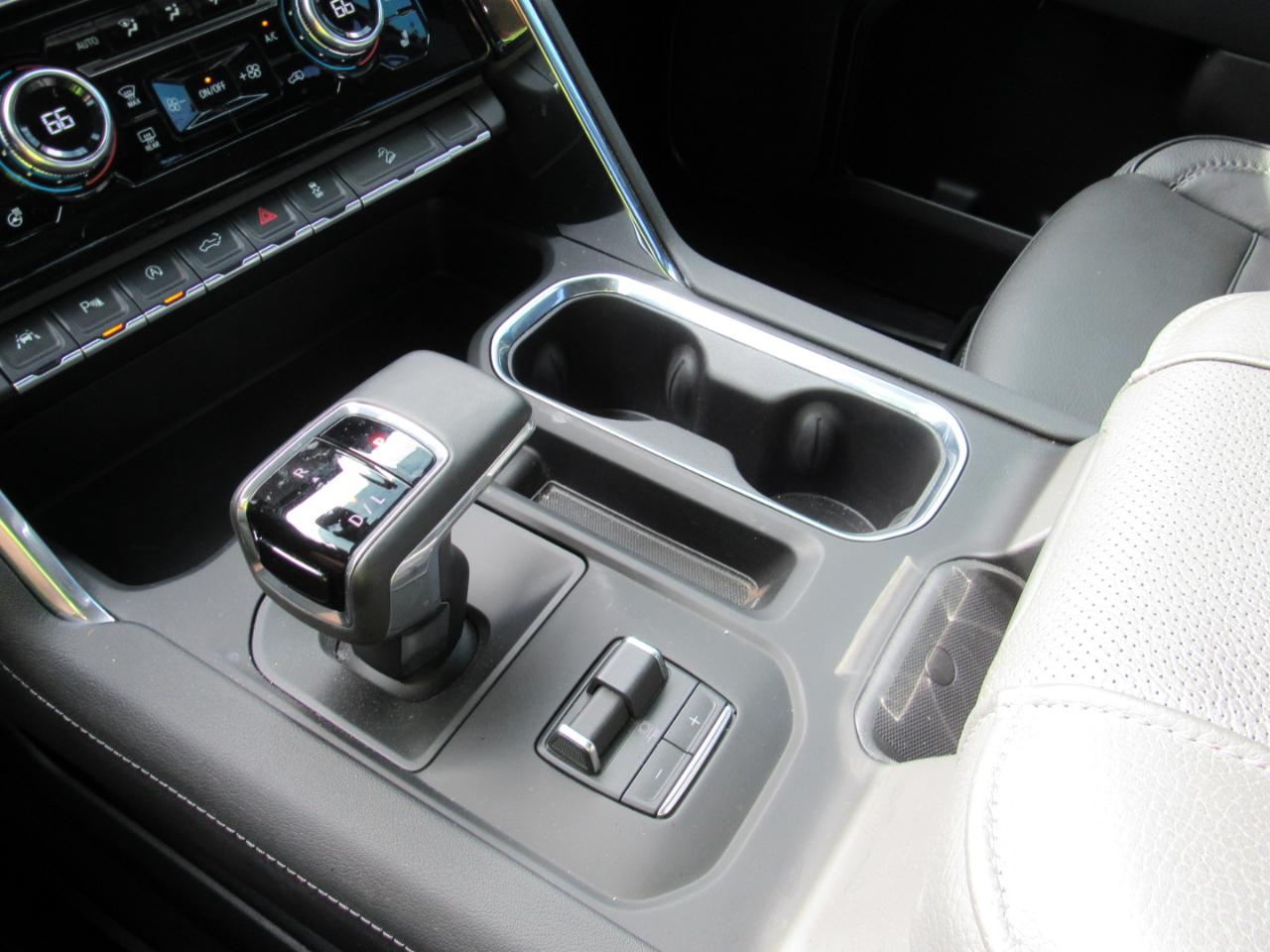 GMC Sierra 1500 Denali Crew Cab 4WD 2026