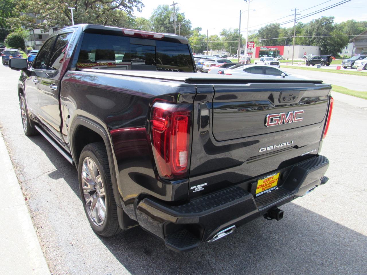 GMC Sierra 1500 Denali Crew Cab 4WD 2026