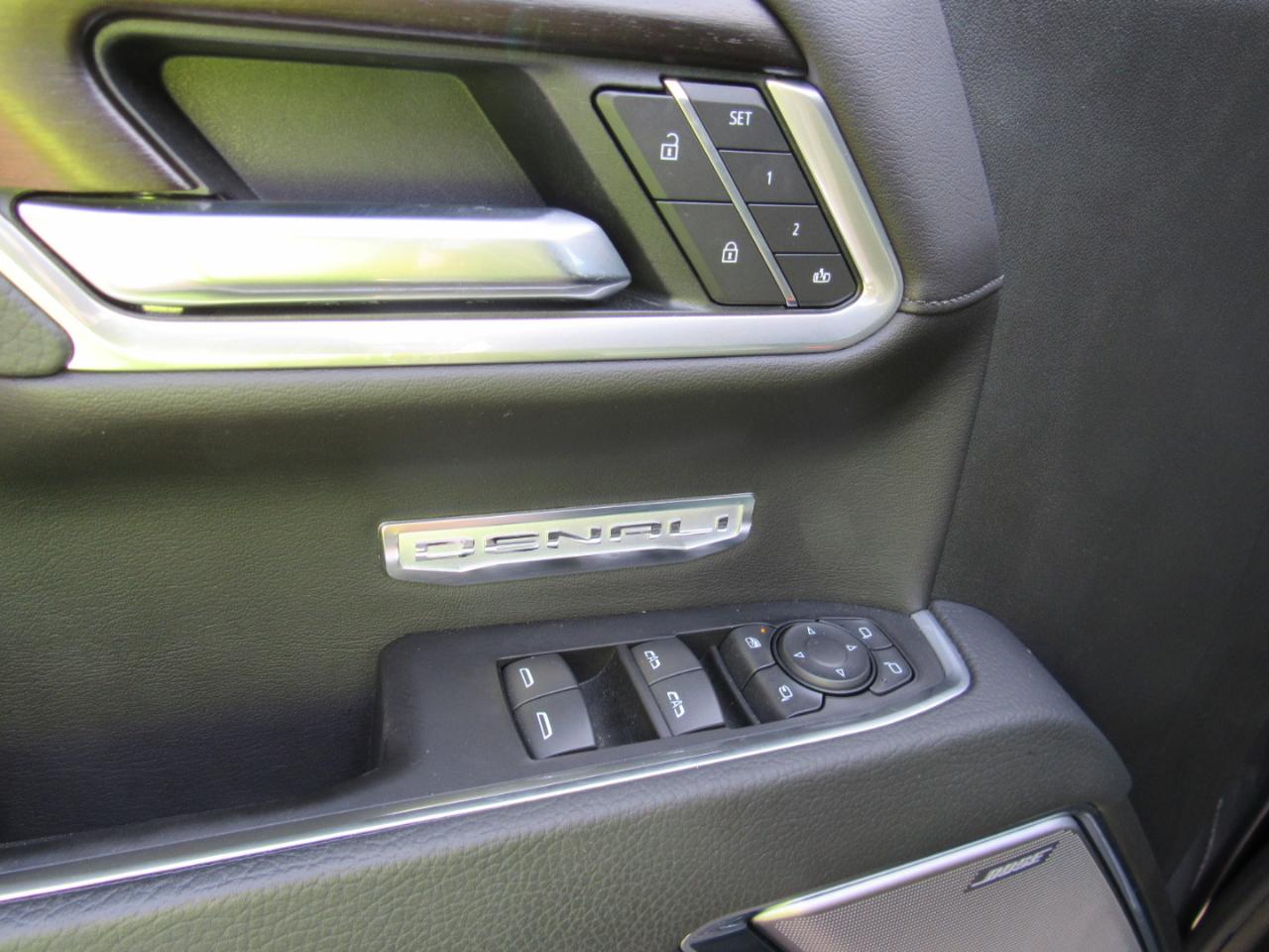 GMC Sierra 1500 Denali Crew Cab 4WD 2026