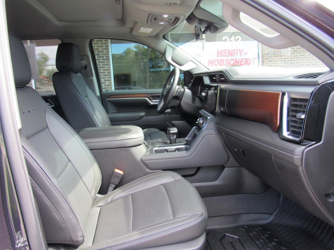 GMC Sierra 1500 Denali Crew Cab 4WD 2026