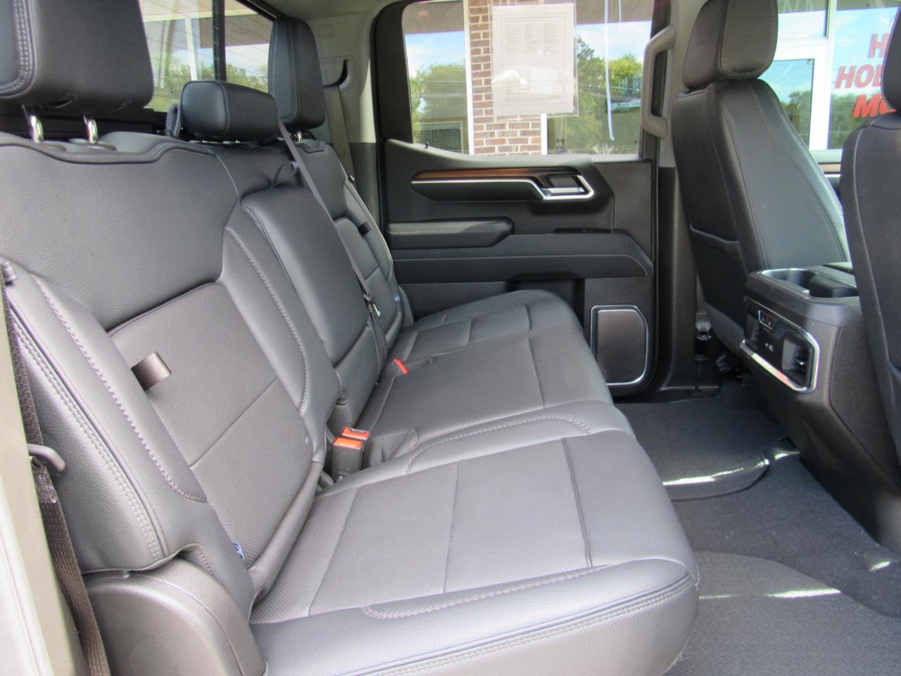 GMC Sierra 1500 Denali Crew Cab 4WD 2026