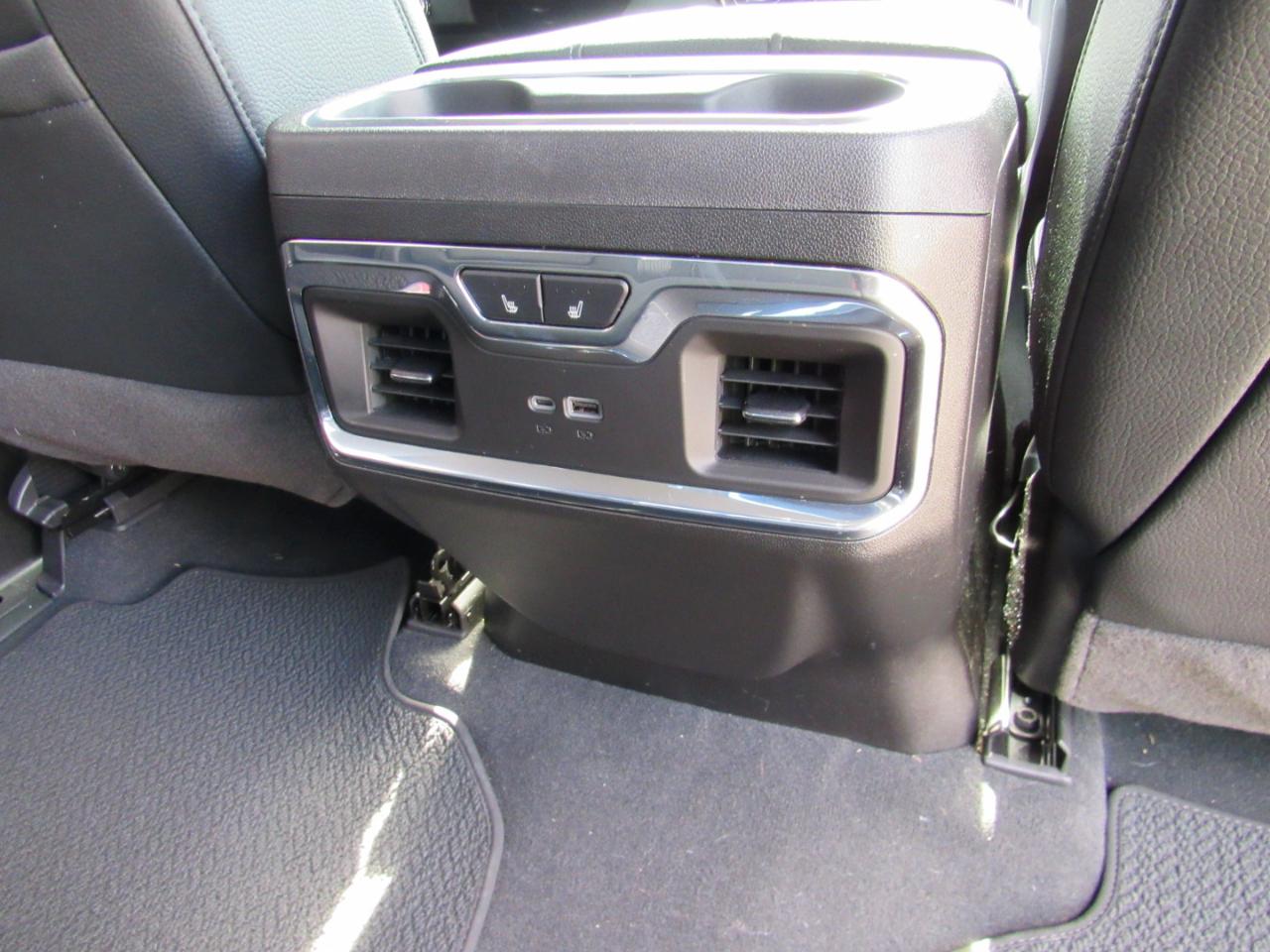 GMC Sierra 1500 Denali Crew Cab 4WD 2026