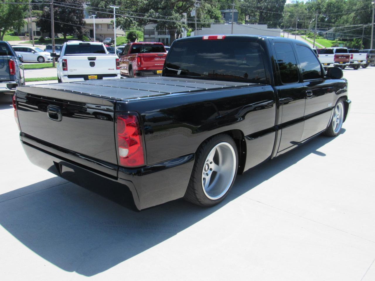 Chevrolet Silverado SS  2004