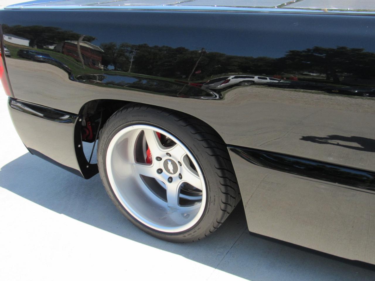 Chevrolet Silverado SS  2004