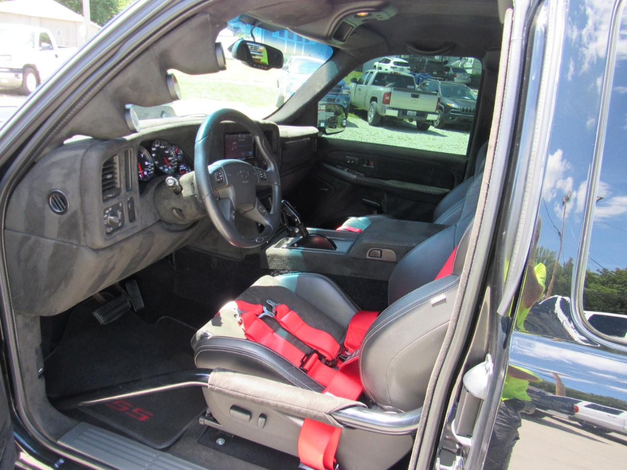 Chevrolet Silverado SS  2004