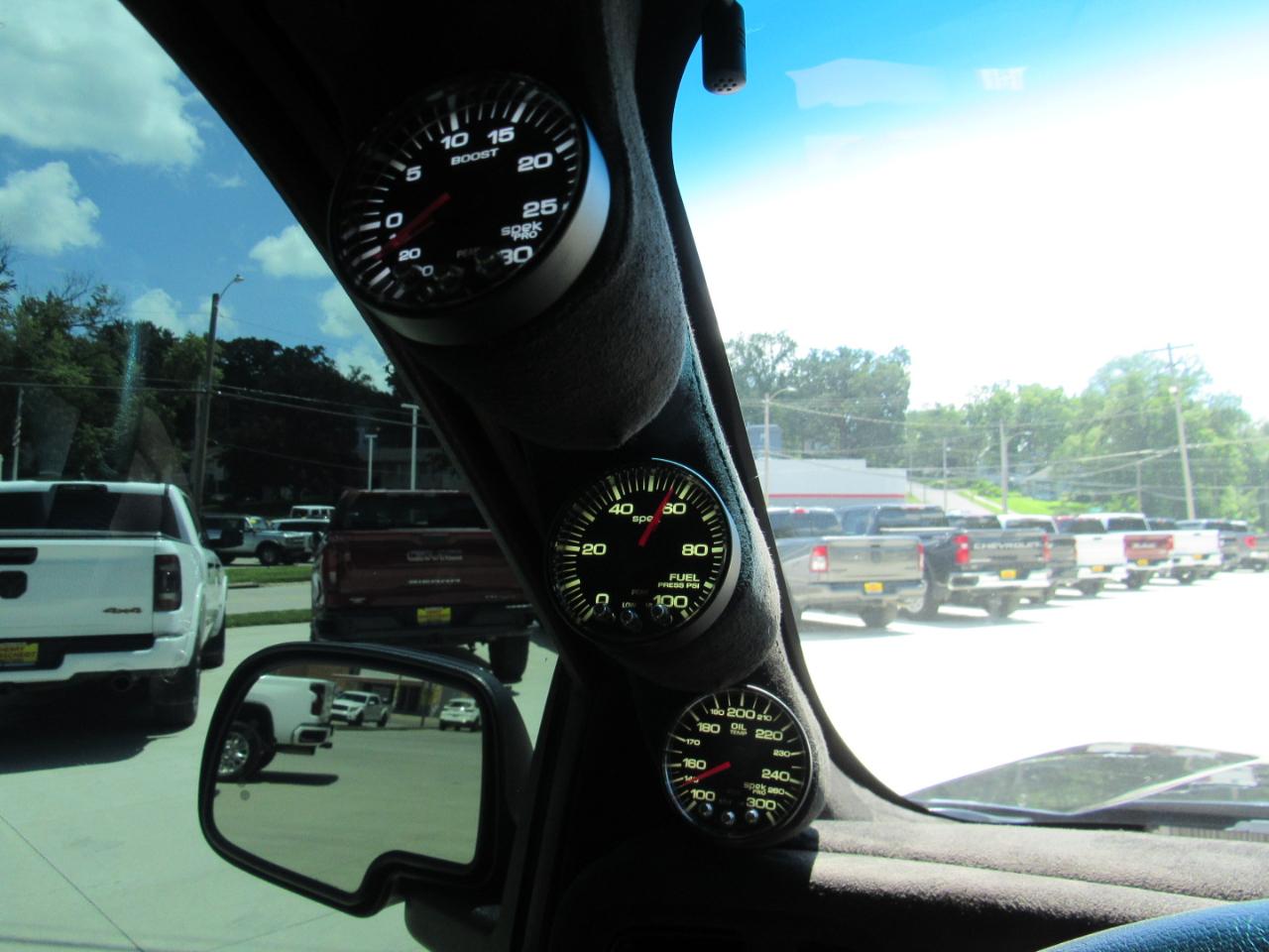 Chevrolet Silverado SS  2004