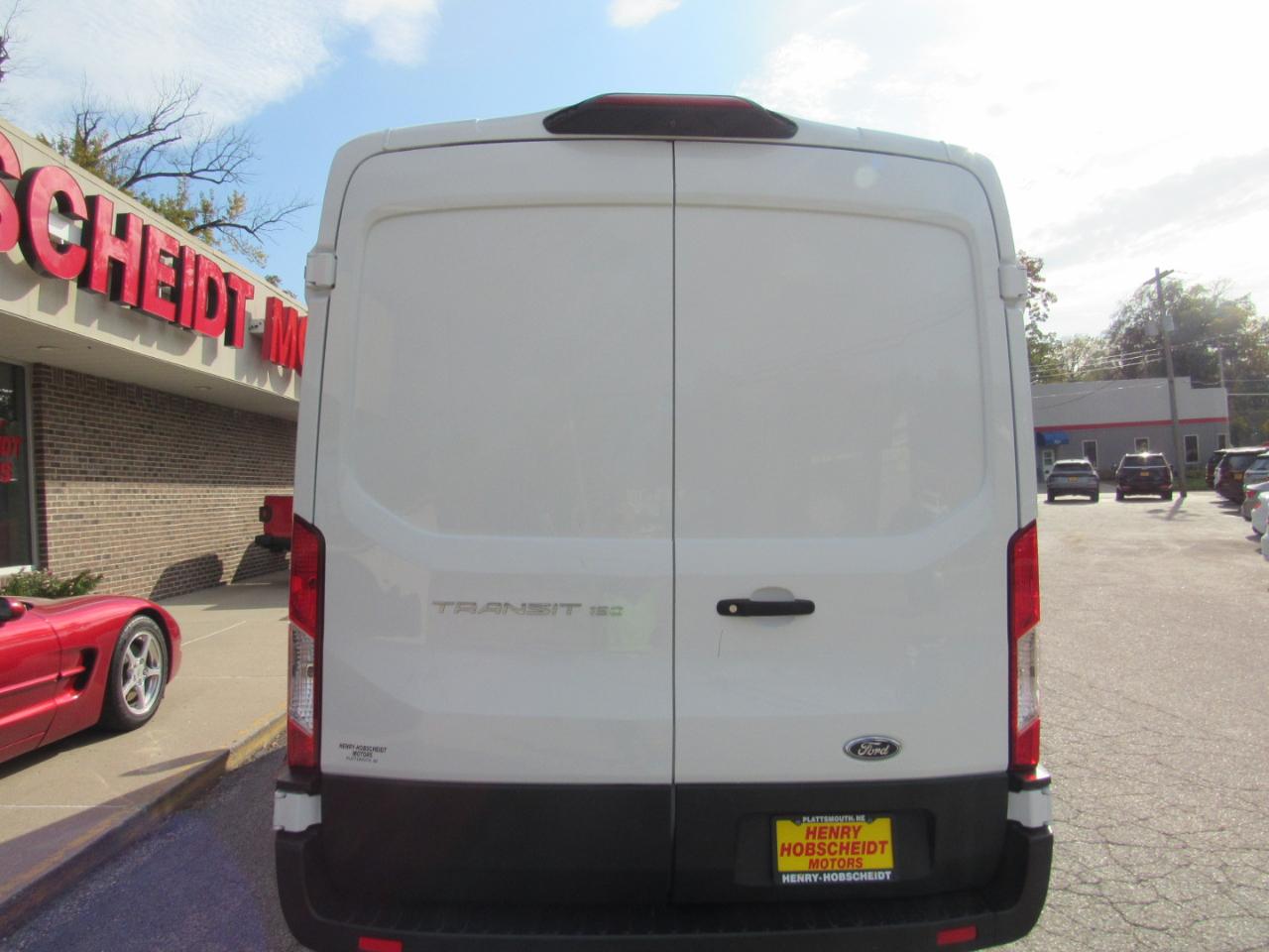 Ford Transit Van T-150 130" Med Rf 8600 GVWR Sliding RH Dr 2019