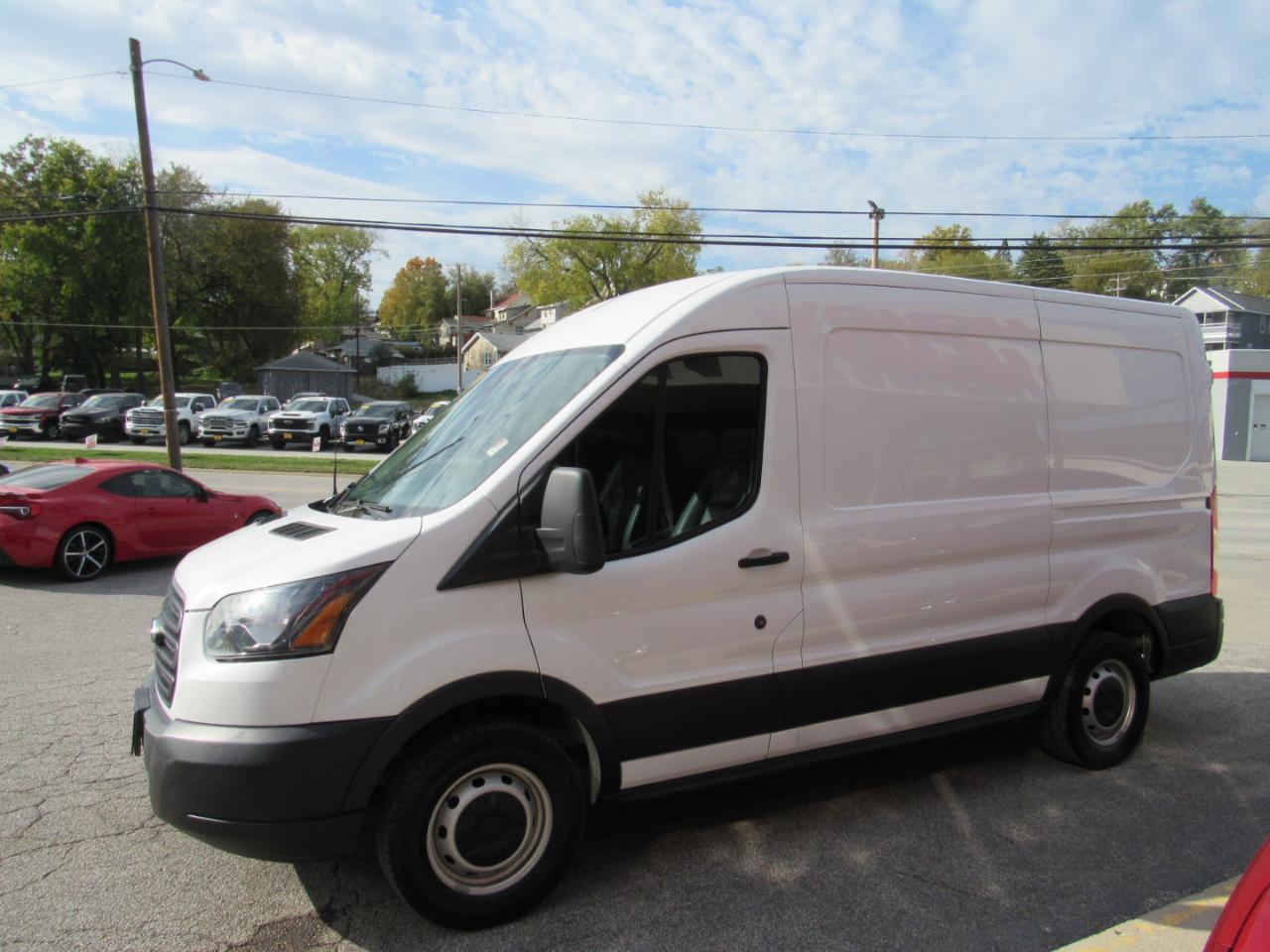 Ford Transit Van T-150 130" Med Rf 8600 GVWR Sliding RH Dr 2019