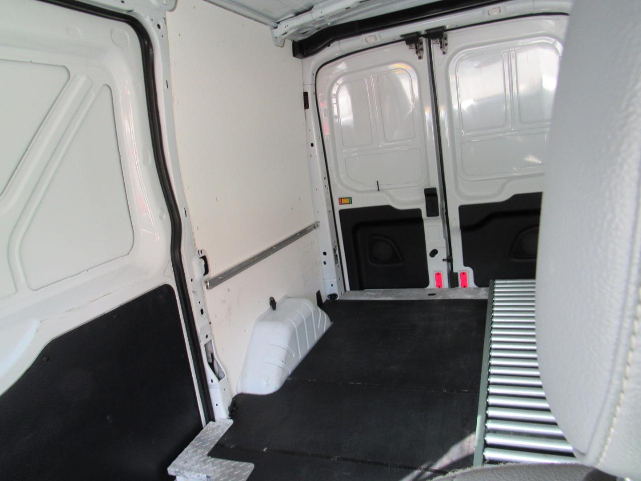 Ford Transit Van T-150 130" Med Rf 8600 GVWR Sliding RH Dr 2019