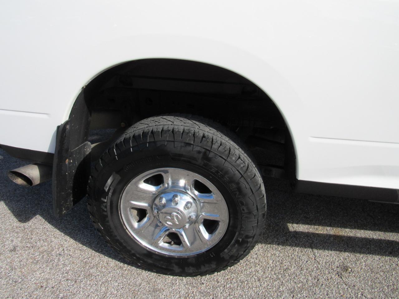 RAM 2500 Tradesman Crew Cab 4WD 2015