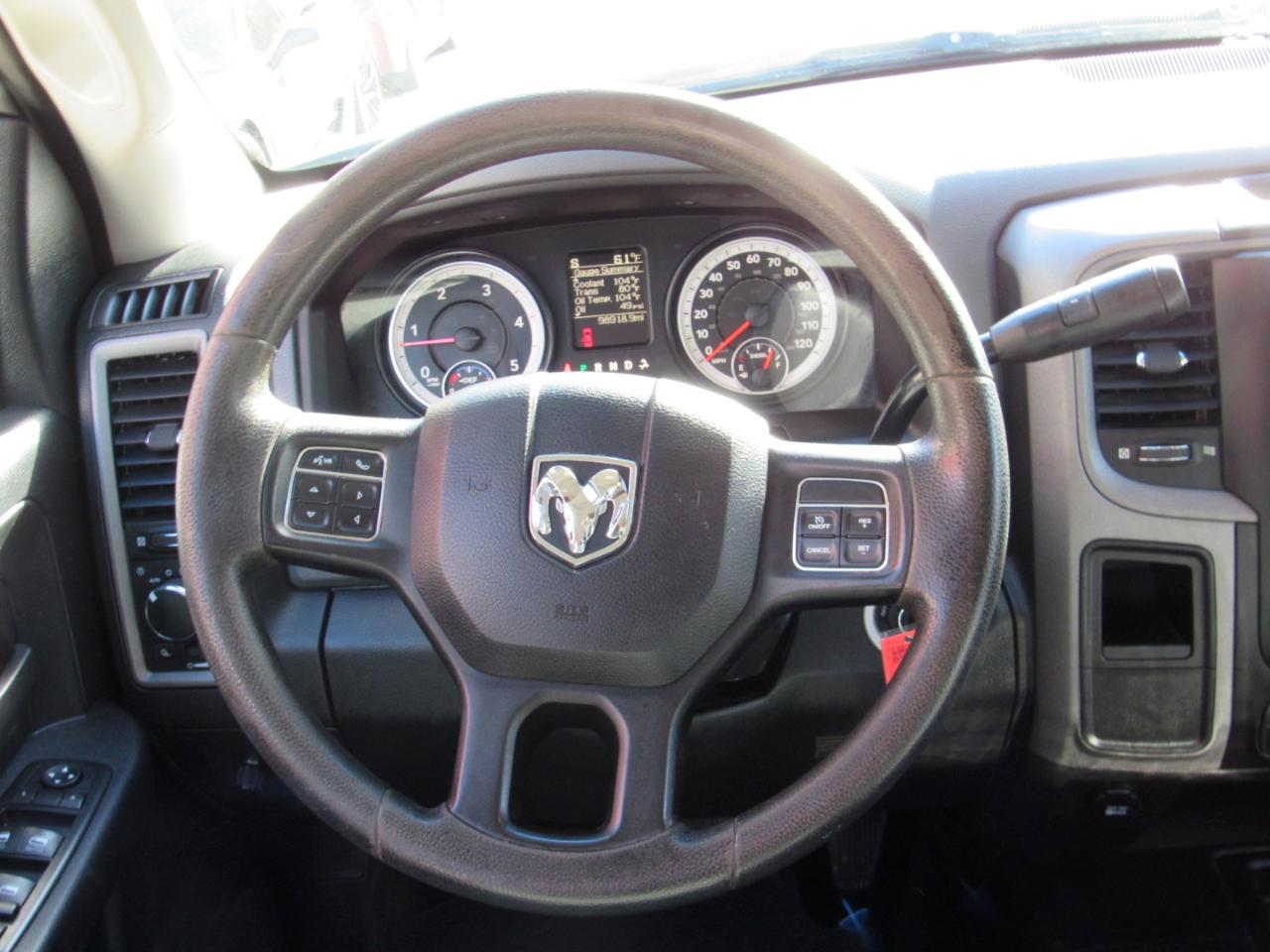 RAM 2500 Tradesman Crew Cab 4WD 2015