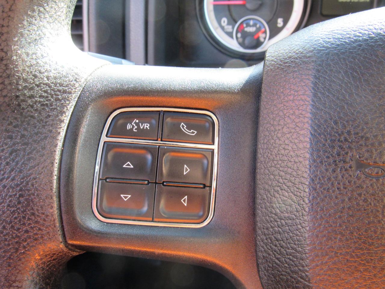 RAM 2500 Tradesman Crew Cab 4WD 2015