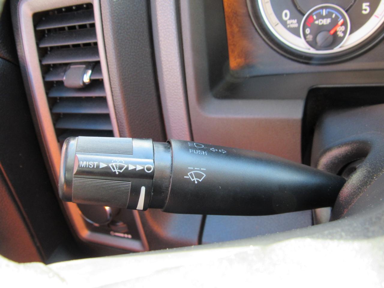 RAM 2500 Tradesman Crew Cab 4WD 2015