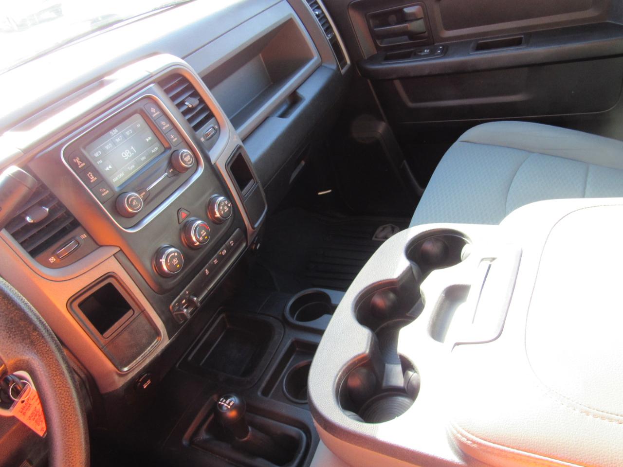 RAM 2500 Tradesman Crew Cab 4WD 2015
