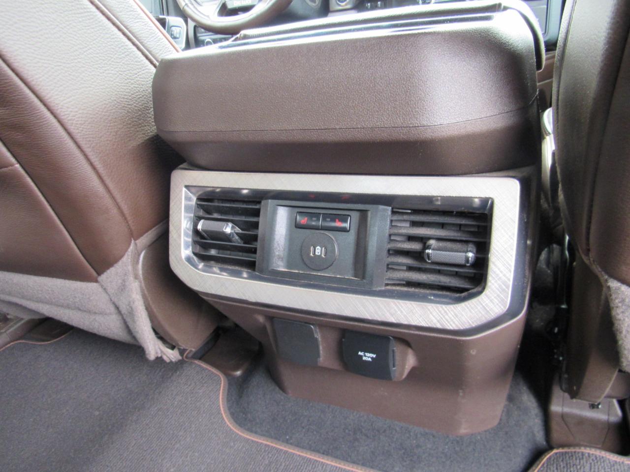 Ford Super Duty F-350 SRW  2024