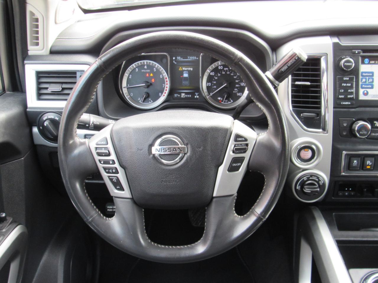 Nissan Titan PRO-4X Crew Cab 4WD 2017