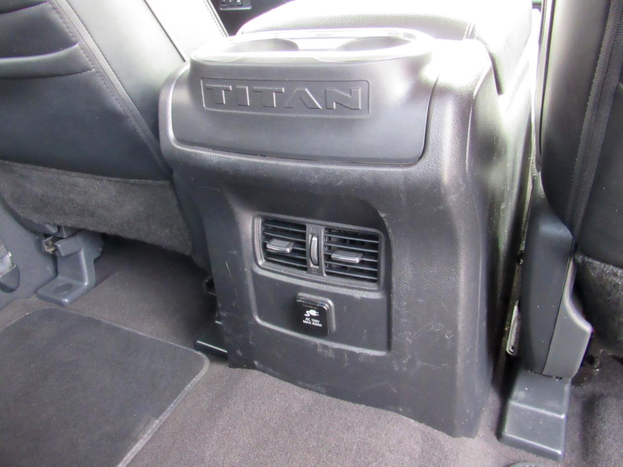Nissan Titan PRO-4X Crew Cab 4WD 2017