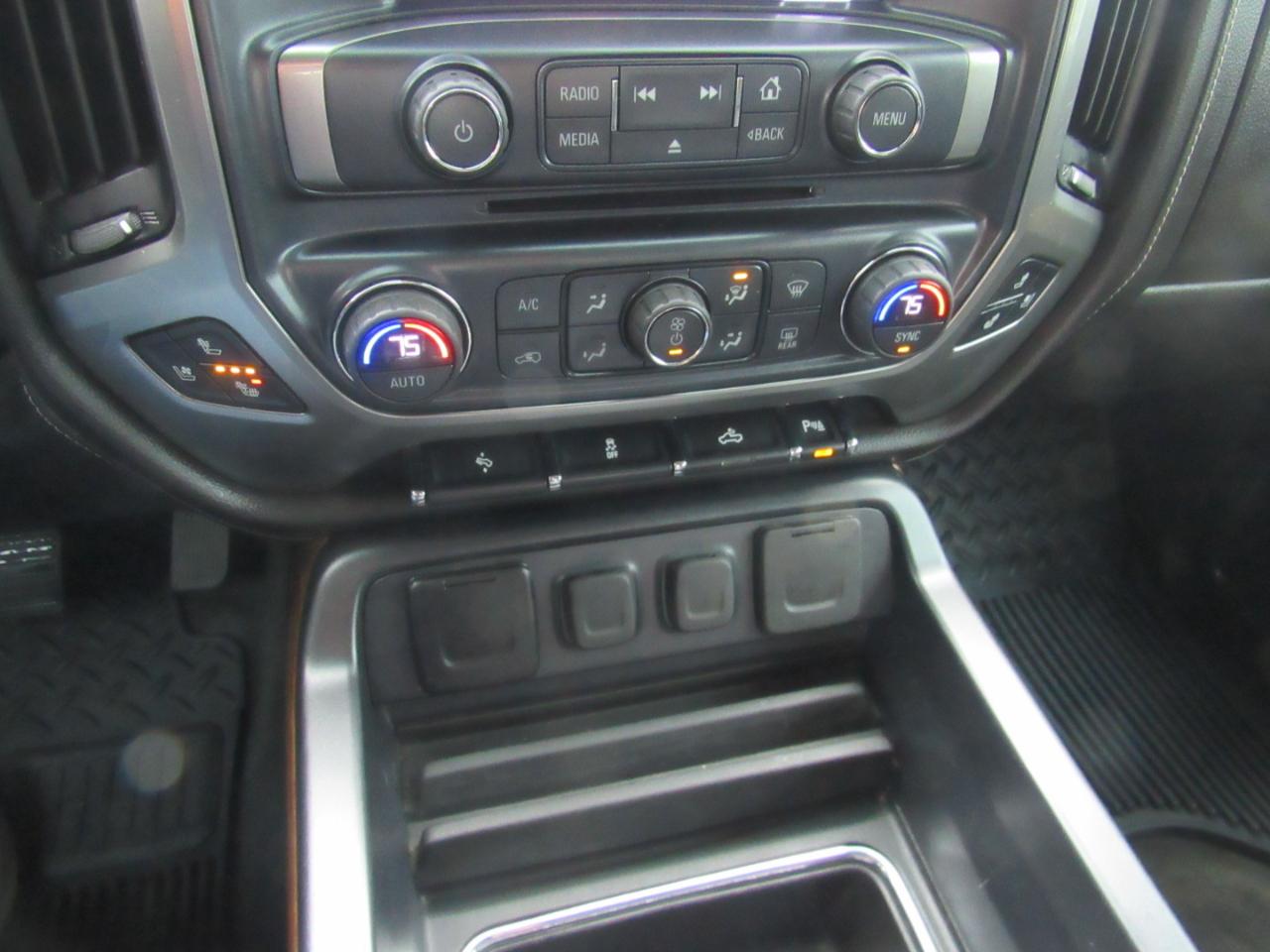 Chevrolet Silverado 1500 LTZ Crew Cab 4WD 2018