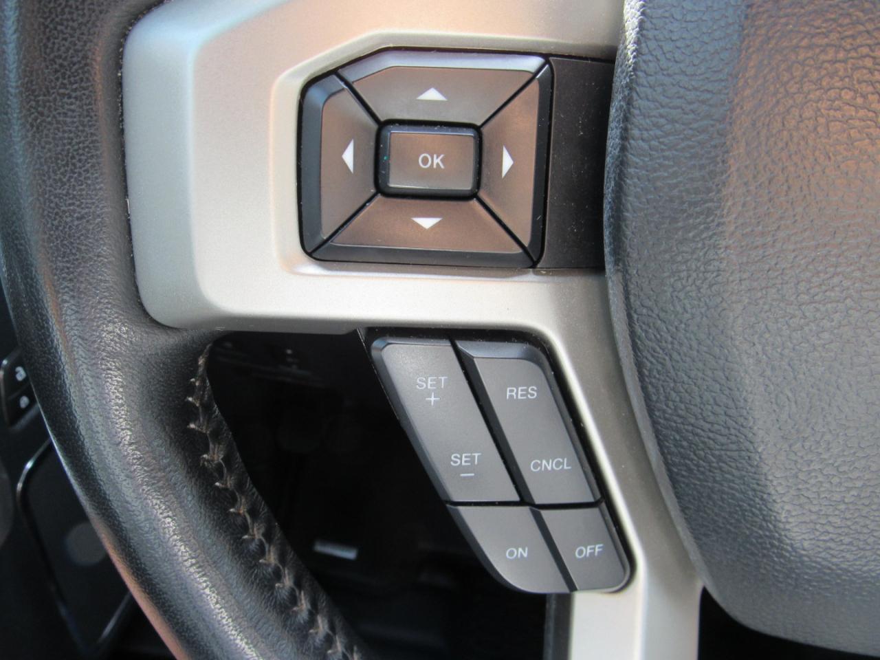 Ford Super Duty F-350 DRW  2022