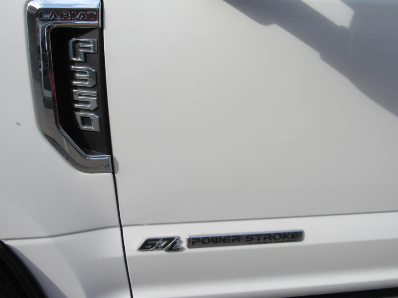 Ford Super Duty F-350 DRW  2022