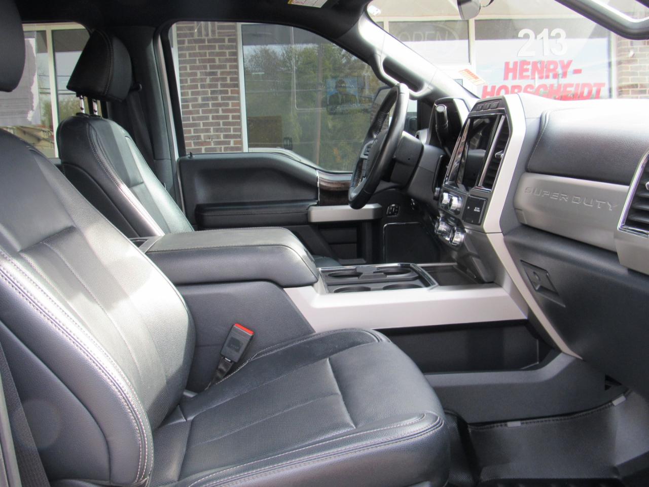 Ford Super Duty F-350 DRW  2022