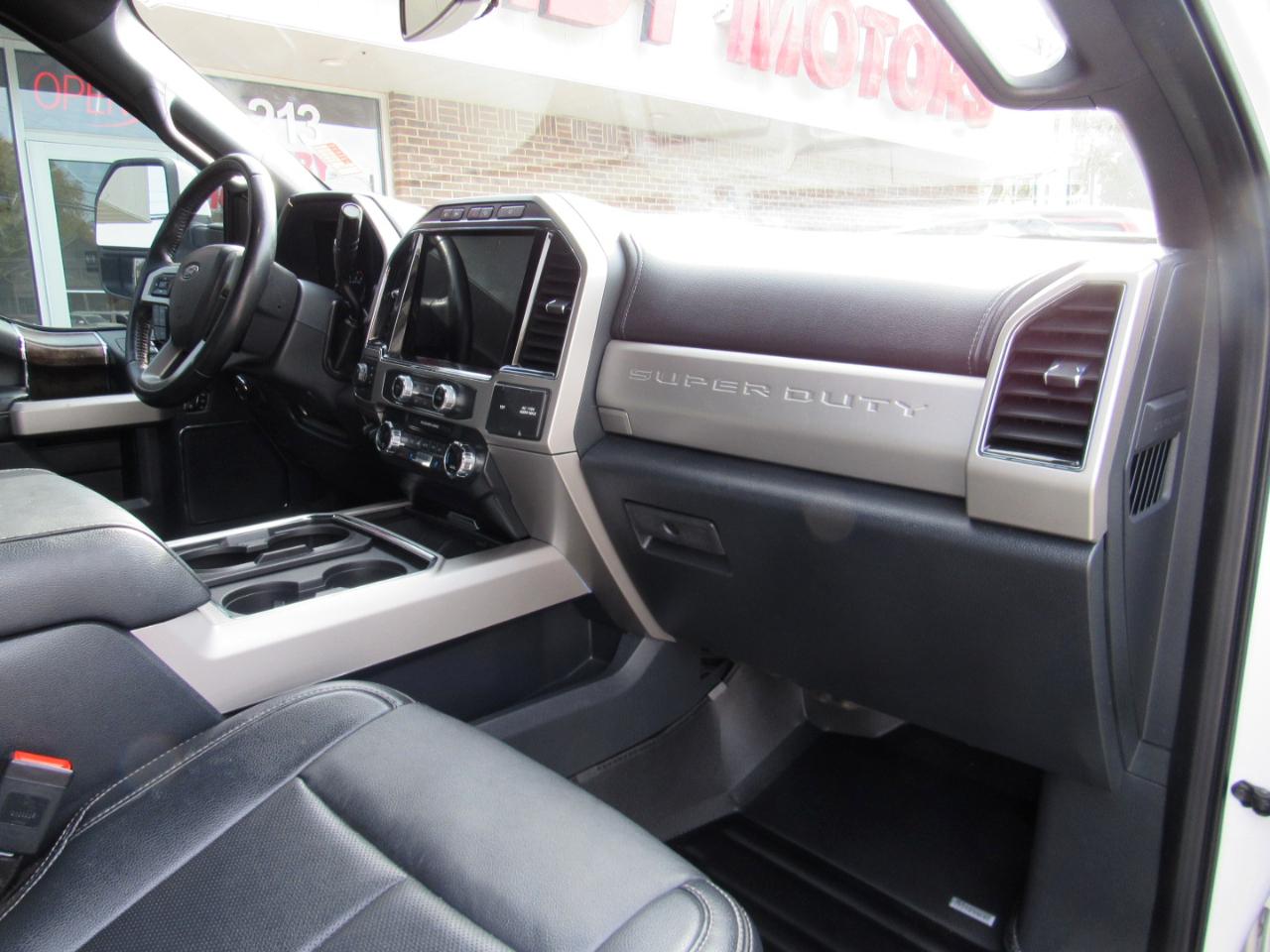 Ford Super Duty F-350 DRW  2022