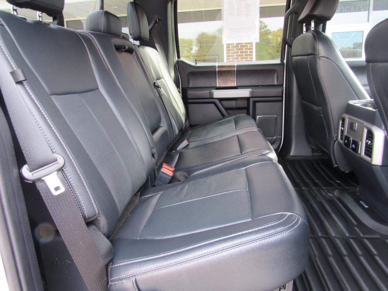 Ford Super Duty F-350 DRW  2022