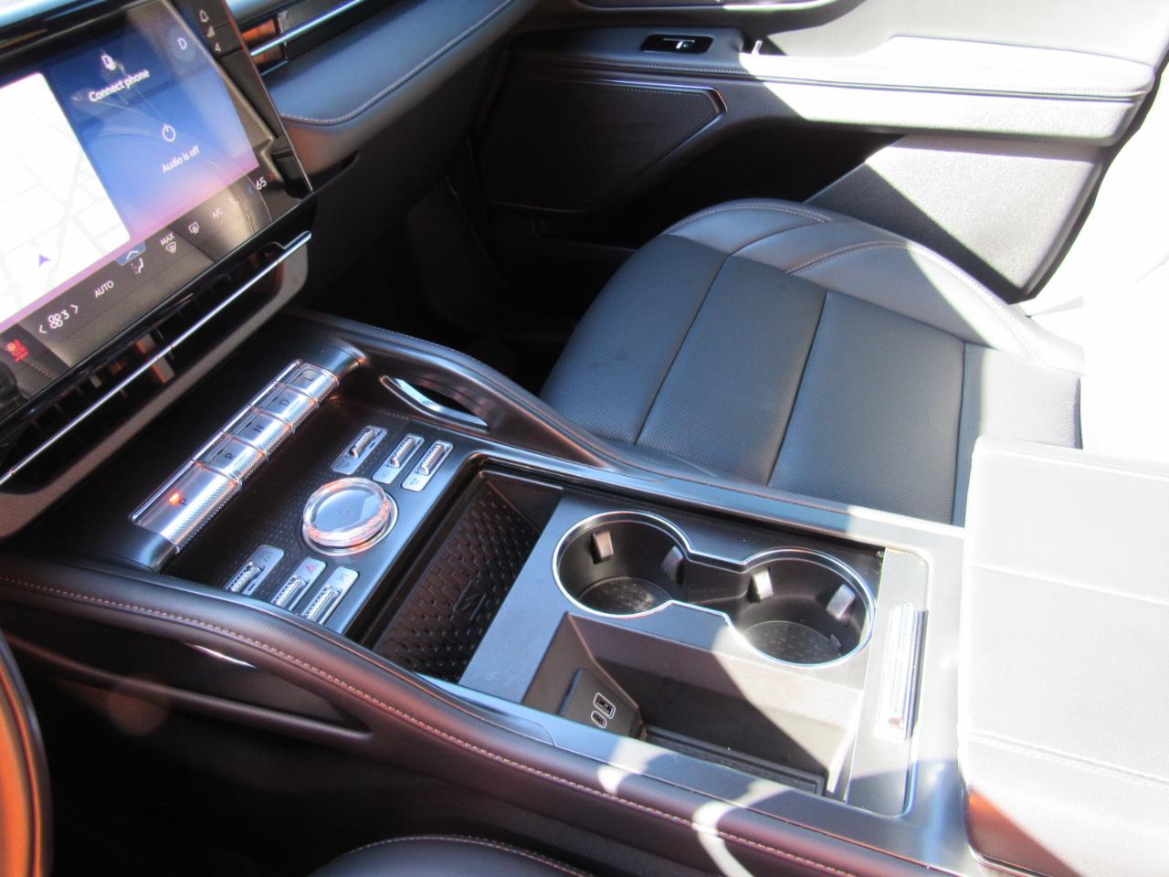 Lincoln Nautilus Premiere AWD 2025
