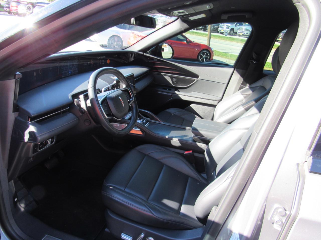 Lincoln Nautilus Premiere AWD 2025