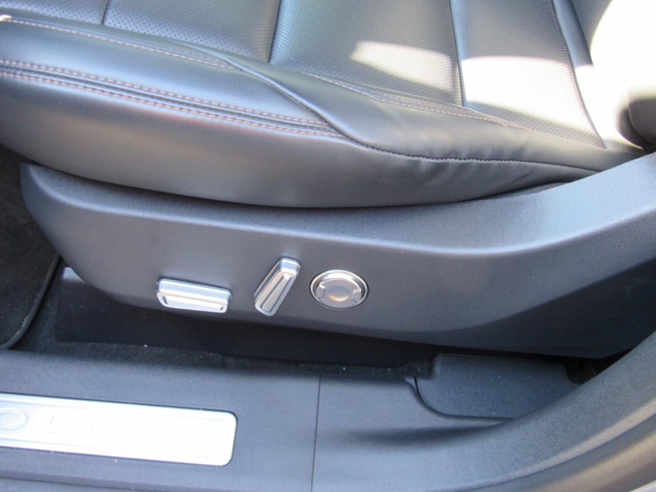 Lincoln Nautilus Premiere AWD 2025