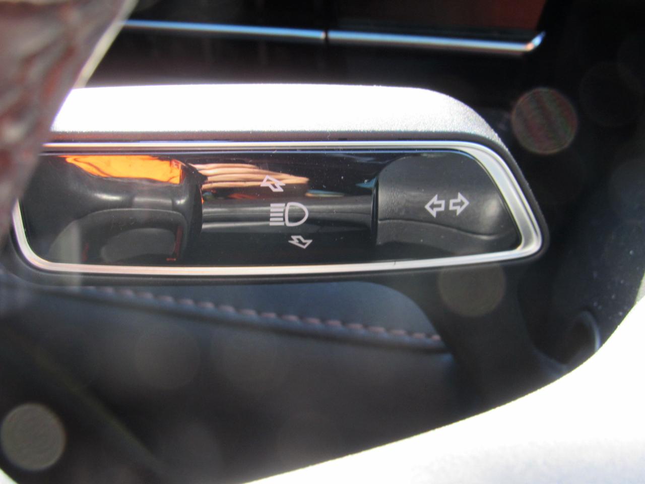 Lincoln Nautilus Premiere AWD 2025