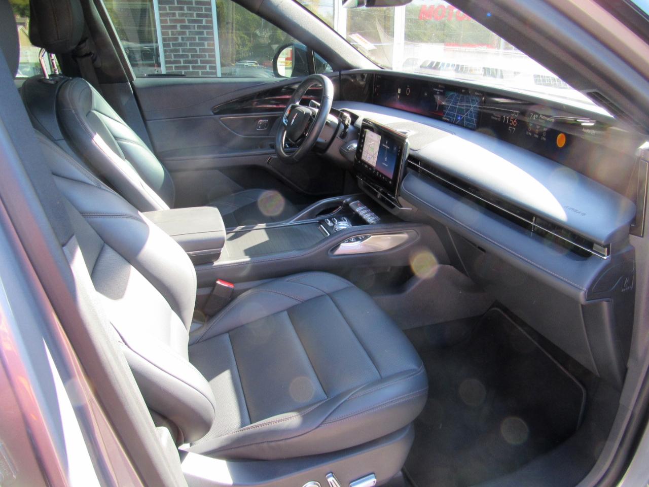 Lincoln Nautilus Premiere AWD 2025
