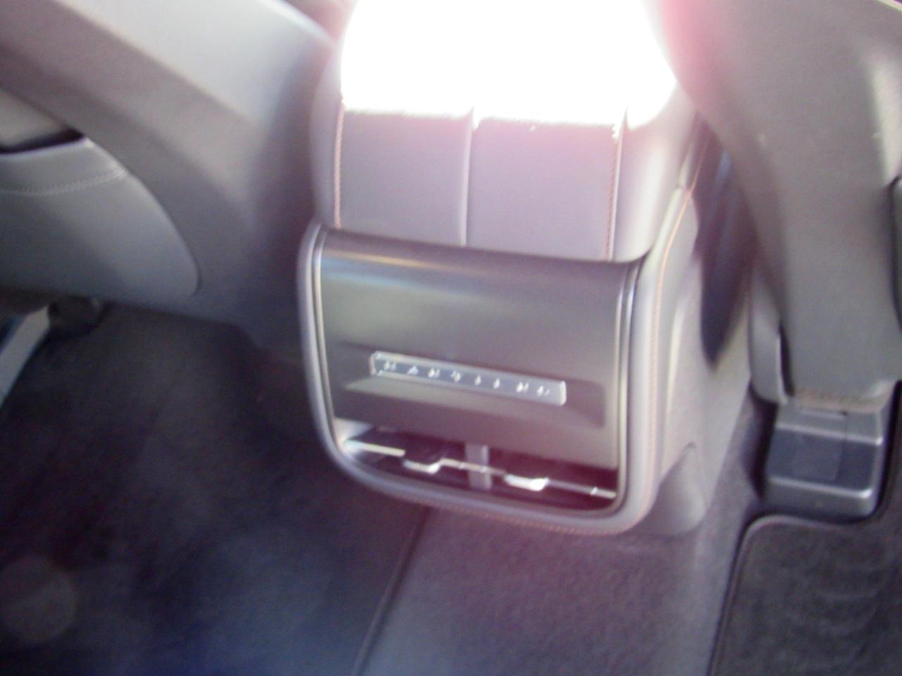 Lincoln Nautilus Premiere AWD 2025