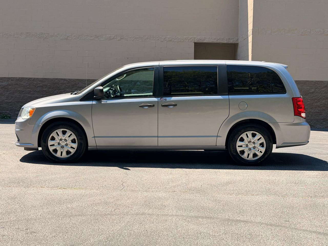 Dodge Grand Caravan SE 2020