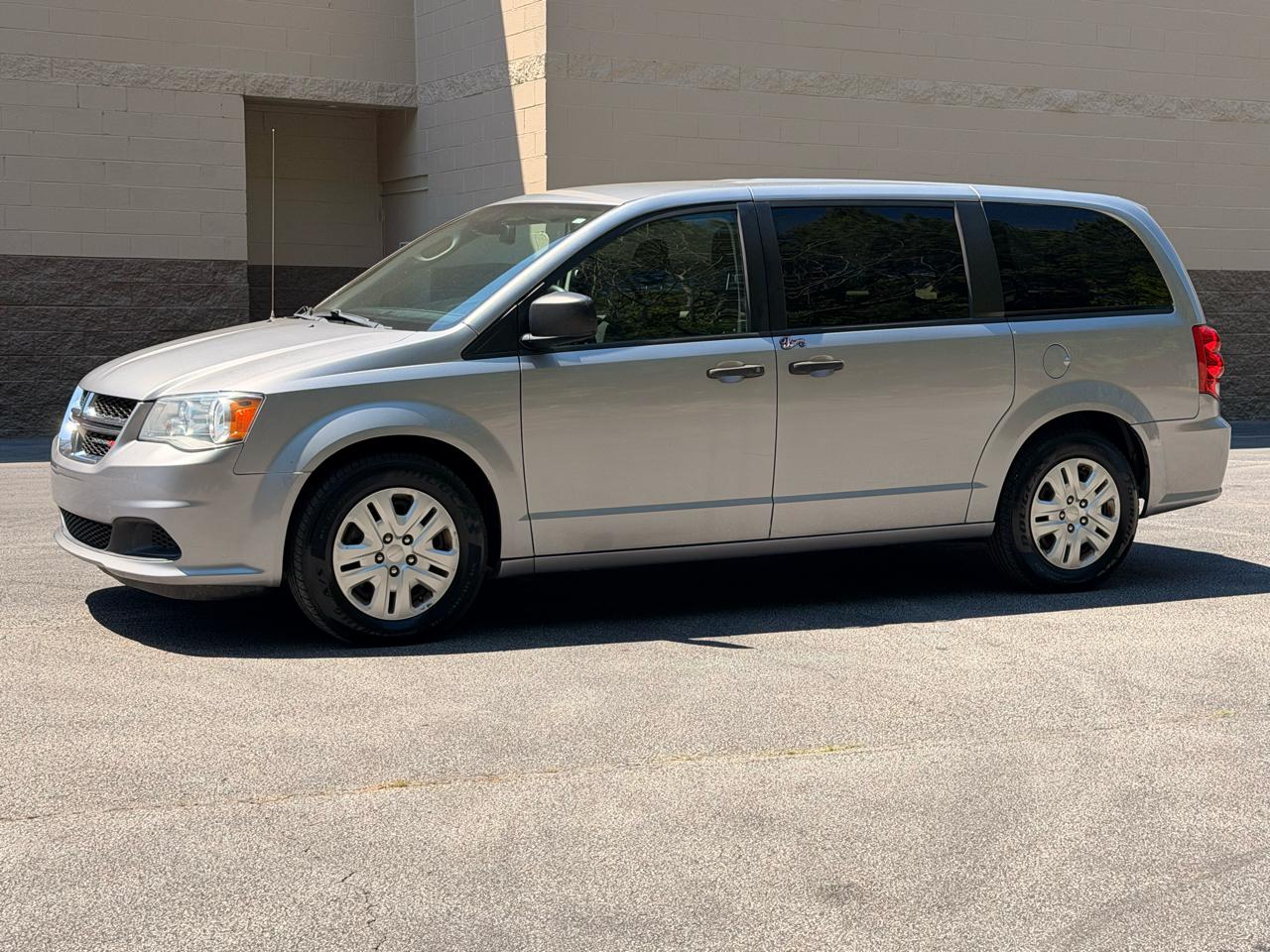 Dodge Grand Caravan SE 2020