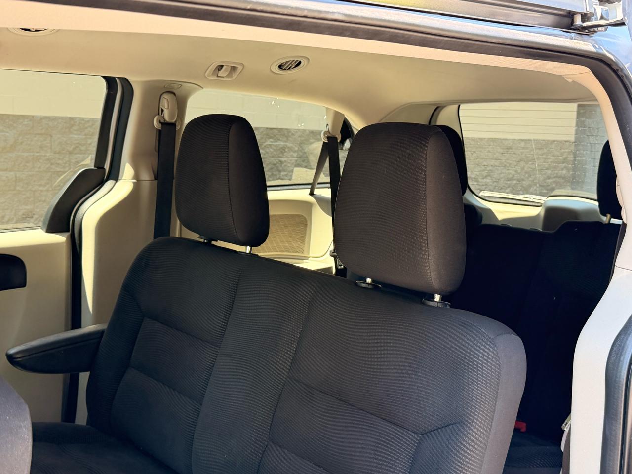Dodge Grand Caravan SE 2020
