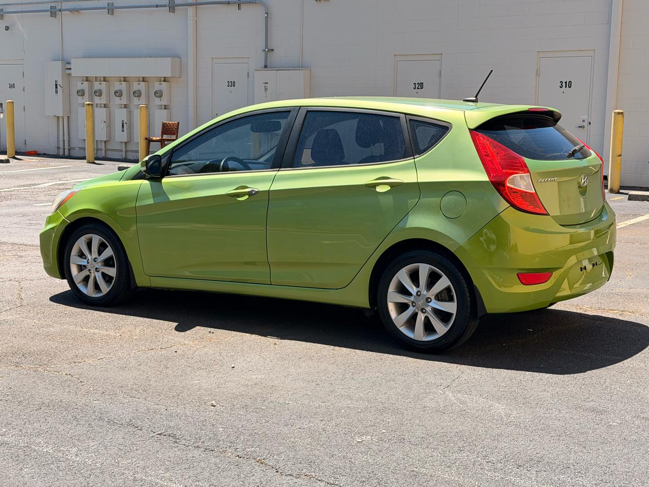 Hyundai Accent SE 5-Door 2013