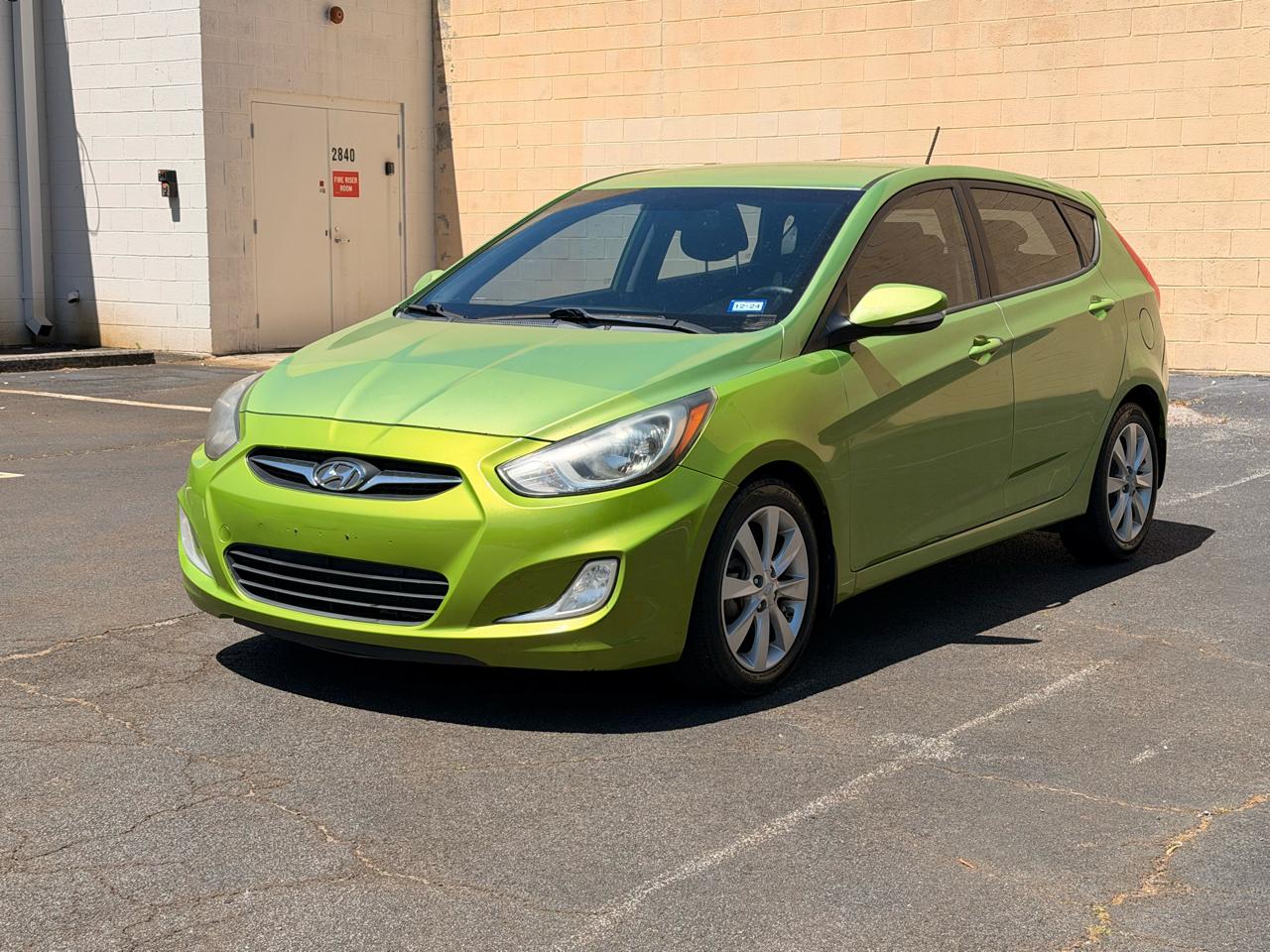 Hyundai Accent SE 5-Door 2013