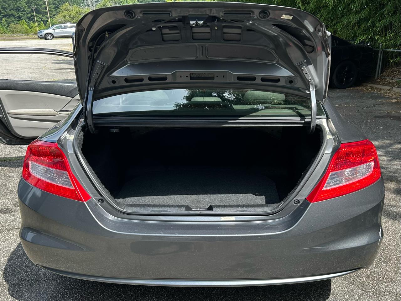 Honda Civic LX Coupe 5-Speed AT 2012