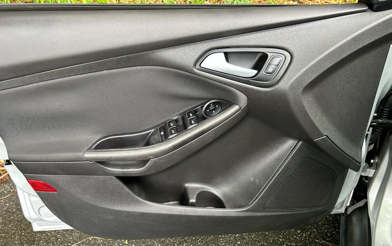 Ford Focus SE Hatch 2015