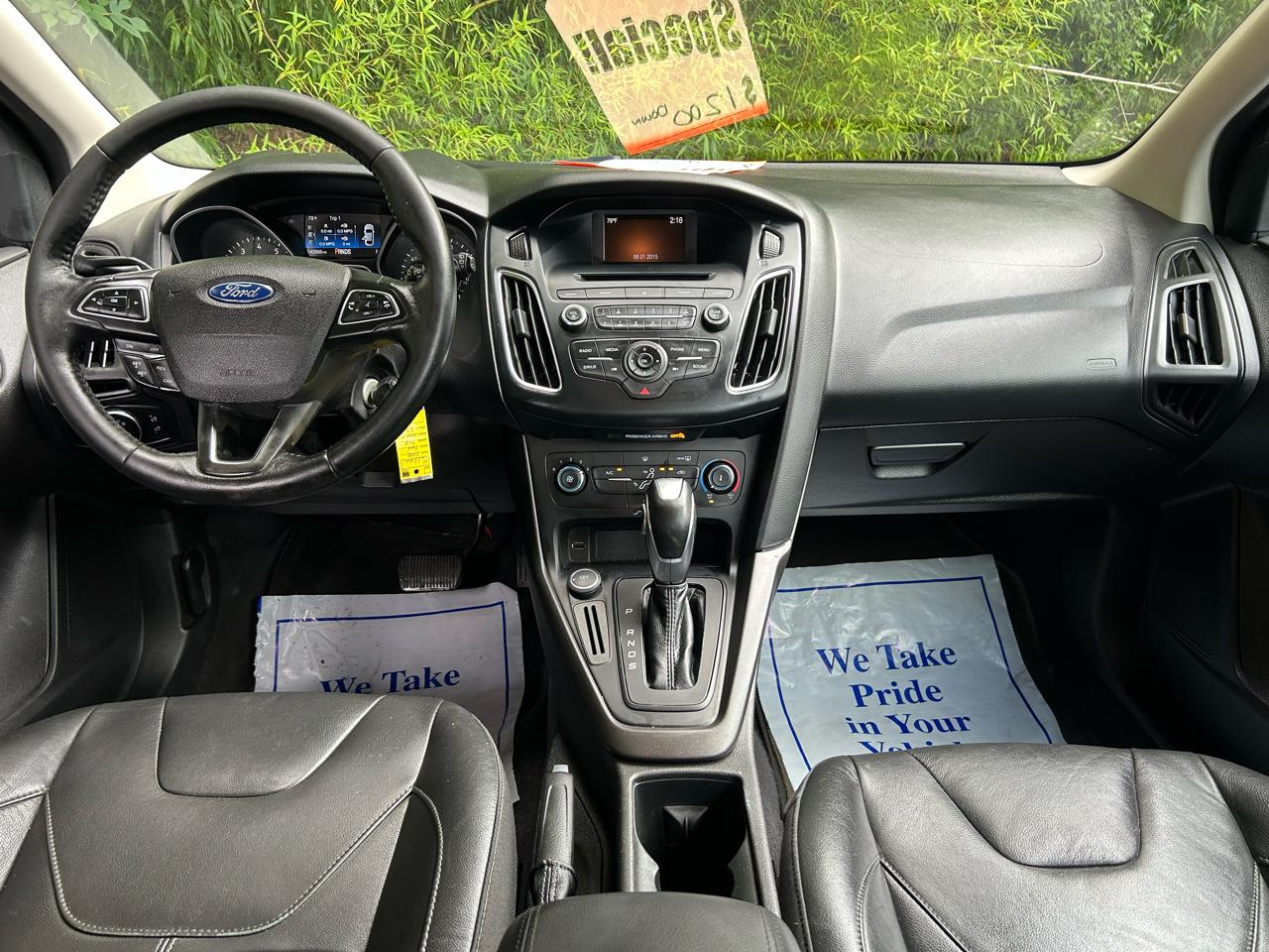 Ford Focus SE Hatch 2015