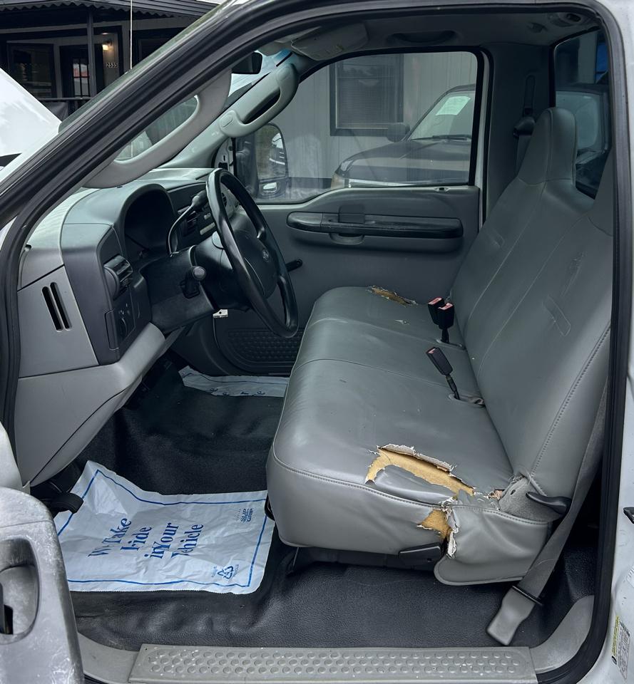 Ford F-250 SD XL 2WD 2005