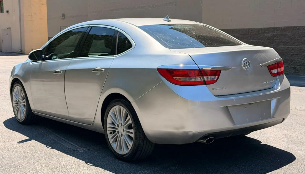 Buick Verano Base 2013