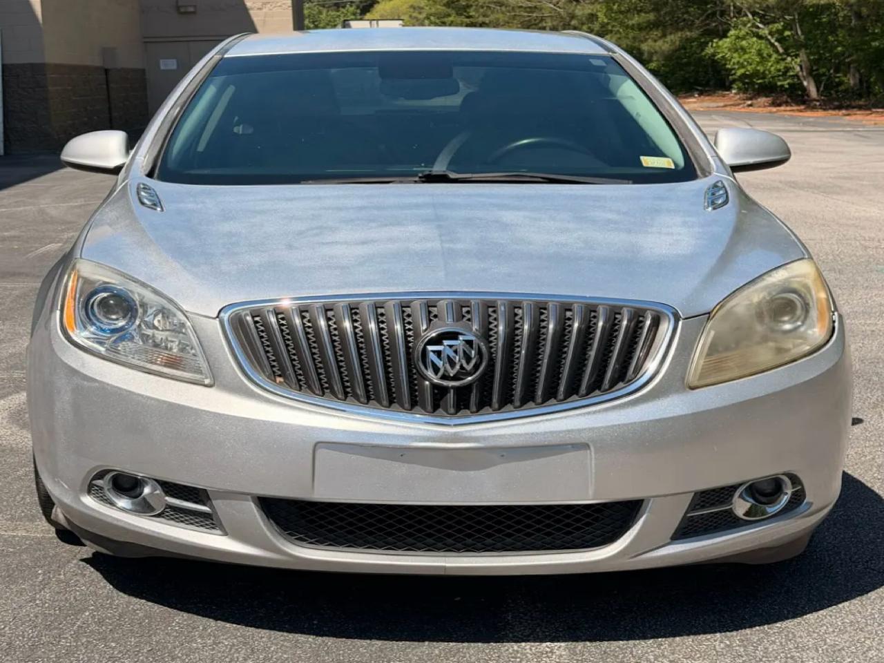 Buick Verano Base 2013