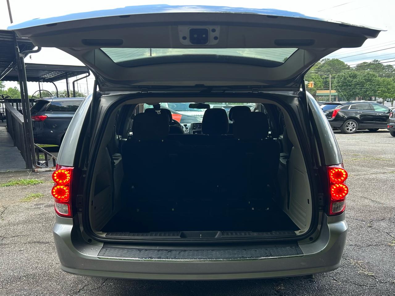 Dodge Grand Caravan SE 2020