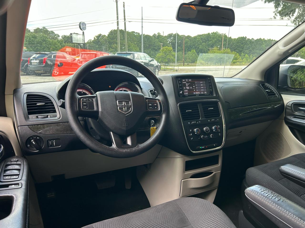 Dodge Grand Caravan SE 2020
