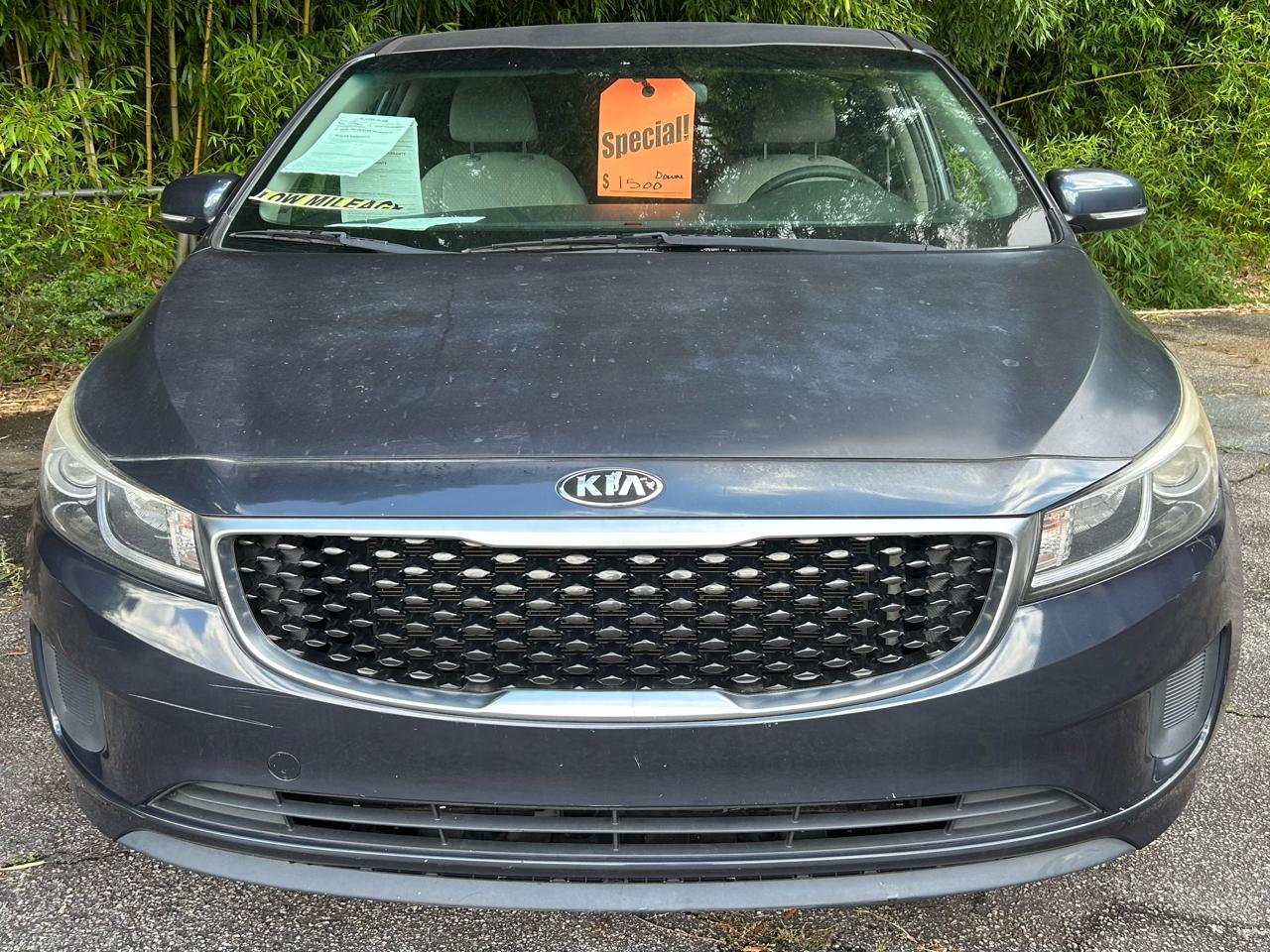 Kia Sedona LX 2017