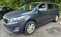 2017 Kia Sedona 