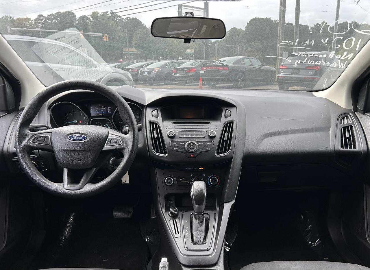 2017 Ford Focus S - Photo 14