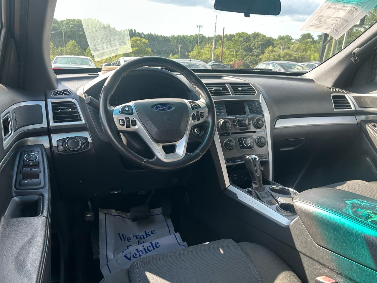 Ford Explorer XLT FWD 2014